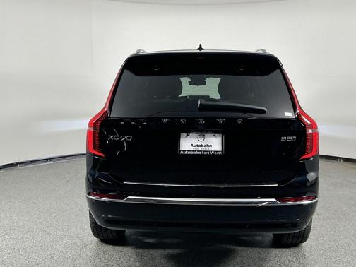 2026 Volvo XC90 B5 Plus