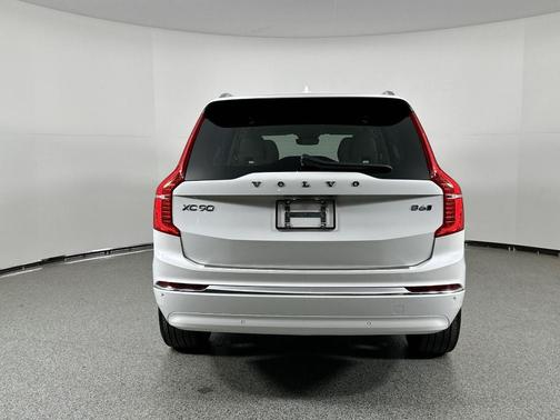 2024 Volvo XC90 B6 Plus Bright Theme 7-Seater