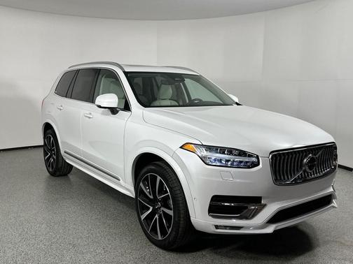 2024 Volvo XC90 B6 Plus Bright Theme 7-Seater