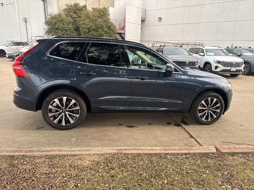 2023 Volvo XC60 B5 Core