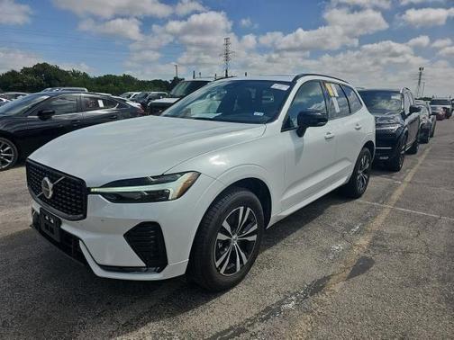 2025 Volvo XC60 B5 Core