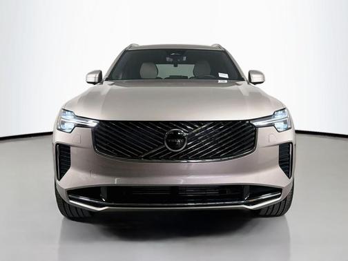 Bright 2026 Volvo XC90 Plug-In Hybrid T8 Plus 7-Seater