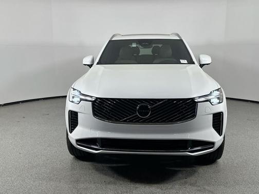 2025 Volvo XC90 Plug-In Hybrid T8 Ultra 7-Seater