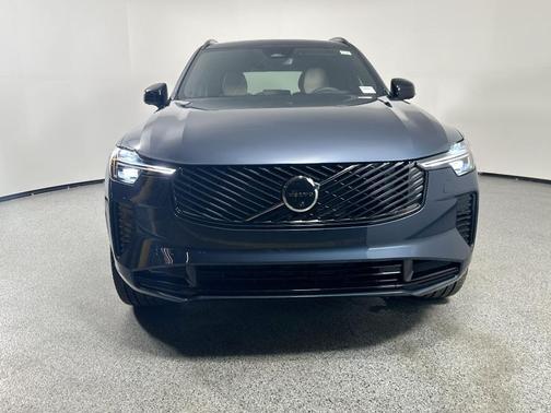 2026 Volvo XC90 B6 Ultra Dark Theme 7-Seater