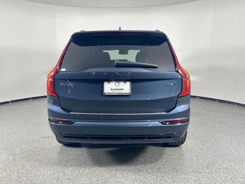 2026 Volvo XC90 B6 Ultra Dark Theme 7-Seater