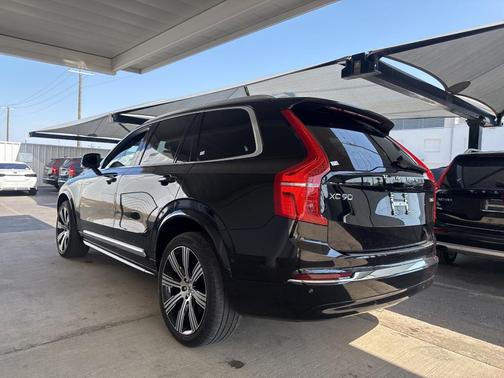 2023 Volvo XC90 B6 Ultimate 7-Seater