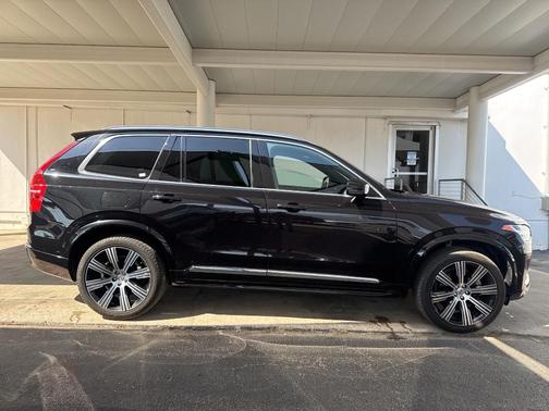 2023 Volvo XC90 B6 Ultimate 7-Seater