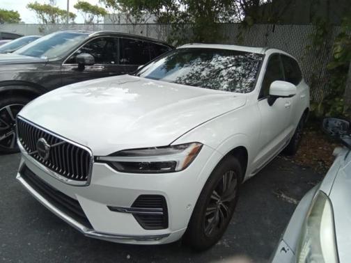 2022 Volvo XC60 B5 Inscription