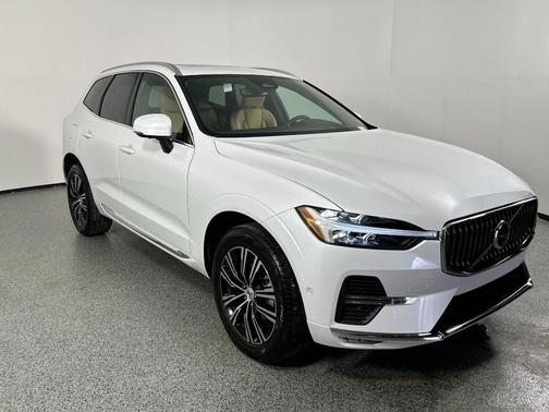 2022 Volvo XC60 B5 Inscription
