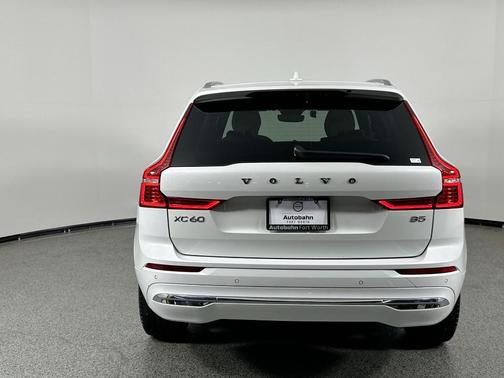 2022 Volvo XC60 B5 Inscription