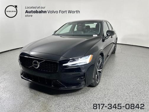 2023 Volvo S60 B5 Core Dark Theme