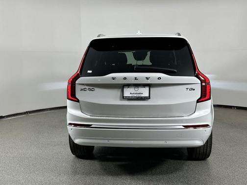 2025 Volvo XC90 Plug-In Hybrid T8 Plus 7-Seater