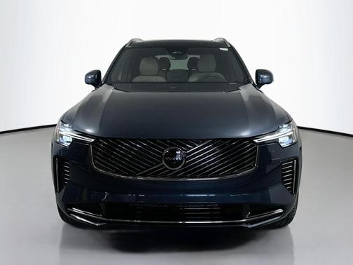 2026 Volvo XC90 B5 Plus 7-Seater