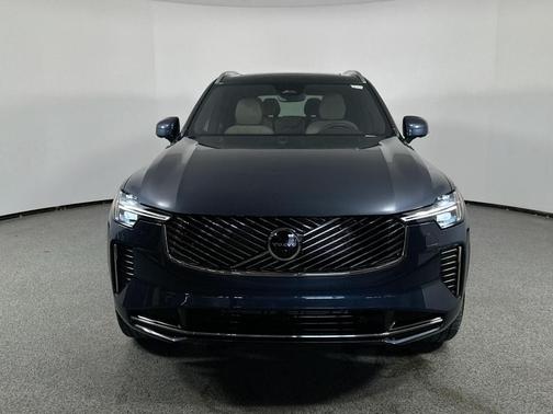 2026 Volvo XC90 B5 Plus 7-Seater