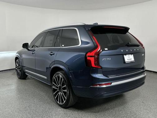 2026 Volvo XC90 B5 Plus 7-Seater