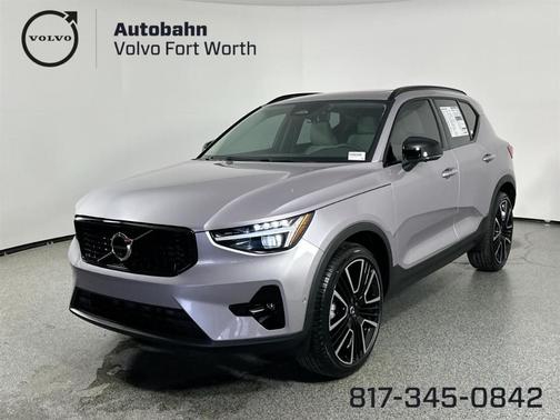 2026 Volvo XC40 B5 ULTRA