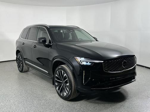 2025 Volvo XC90 B5 Plus 7-Seater