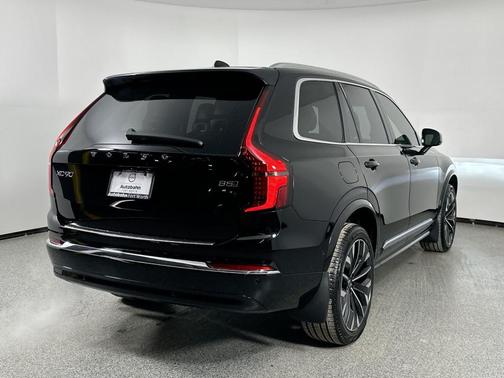2025 Volvo XC90 B5 Plus 7-Seater