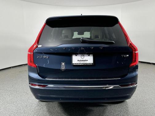 2025 Volvo XC90 Plug-In Hybrid T8 Plus 7-Seater