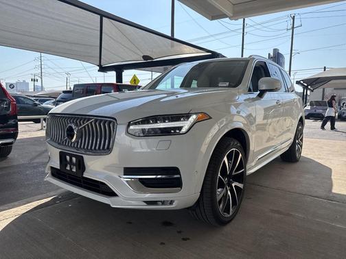 2023 Volvo XC90 B6 Plus 7-Seater