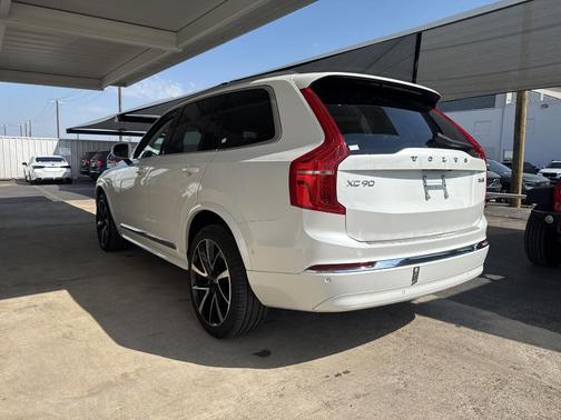 2023 Volvo XC90 B6 Plus 7-Seater