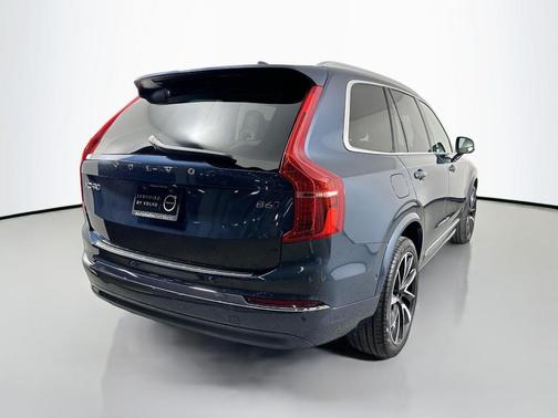 2023 Volvo XC90 B6 Plus 6-Seater