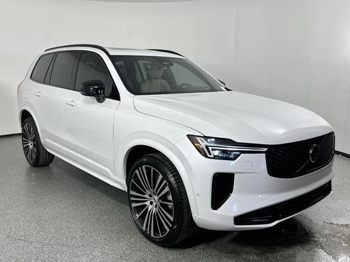 2026 Volvo XC90 B6 ULTRA