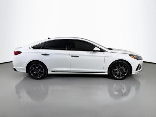 Quartz White 2019 Hyundai SONATA Limited 2.0T