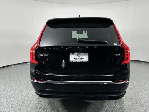 2025 Volvo XC90 Plug-In Hybrid T8 Ultra 6-Seater