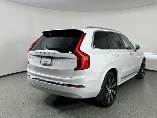 2022 Volvo XC90 Recharge Plug-In Hybrid T8 Inscription Extended Range 7P