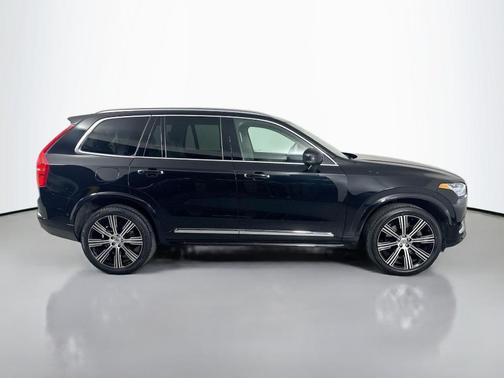 2024 Volvo XC90 B5 Plus Bright Theme