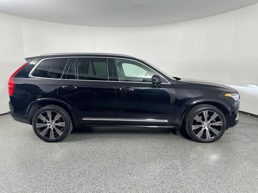 2024 Volvo XC90 B5 Plus Bright Theme
