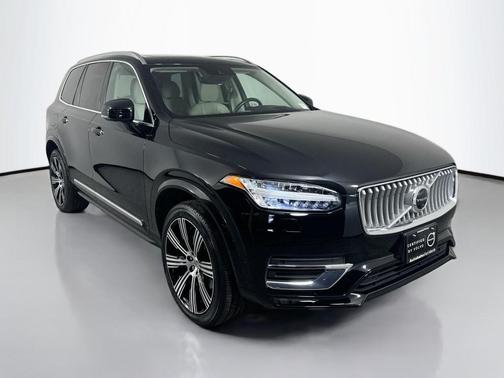2024 Volvo XC90 B5 Plus Bright Theme