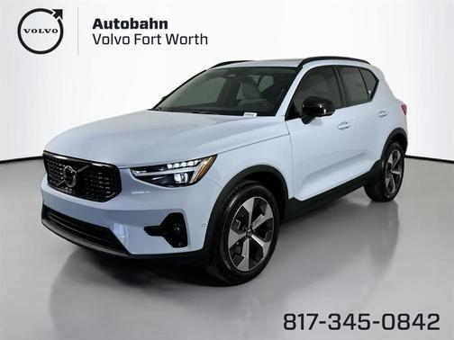 2026 Volvo XC40 B5 Plus