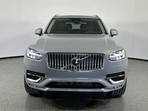 2025 Volvo XC90 B6 Ultra