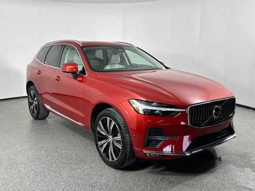 2023 Volvo XC60 B5 Plus Bright Theme