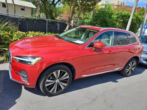 2023 Volvo XC60 B5 Plus Bright Theme