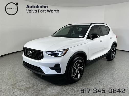 2026 Volvo XC40 B4 Core