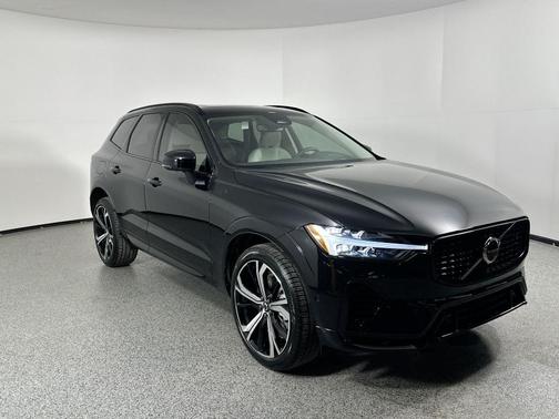 2025 Volvo XC60 Plug-In Hybrid T8 Ultra