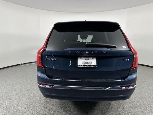 2025 Volvo XC90 Plug-In Hybrid T8 Plus 7-Seater