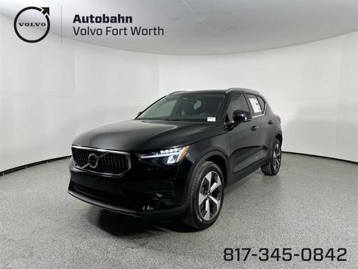 2025 Volvo XC40 B5 Plus Bright Theme
