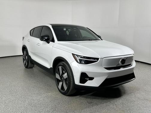 2024 Volvo C40 Recharge Pure Electric Twin Plus