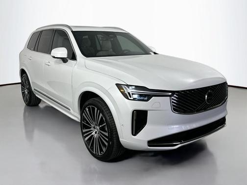 2026 Volvo XC90 B5 Plus 6-Seater