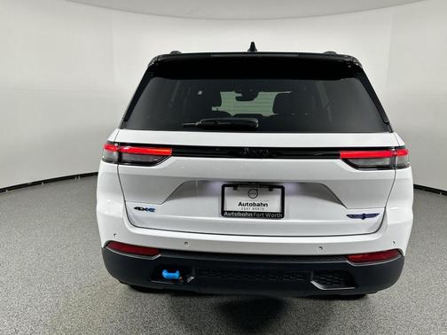 2024 Jeep Grand Cherokee 4xe Trailhawk