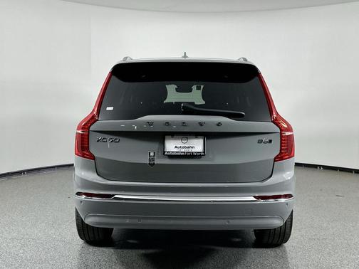 2025 Volvo XC90 B6 Ultra