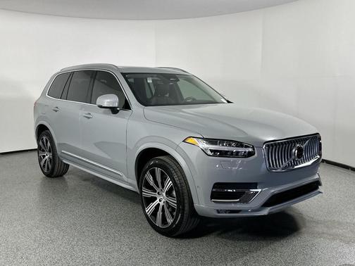 2025 Volvo XC90 B6 Ultra
