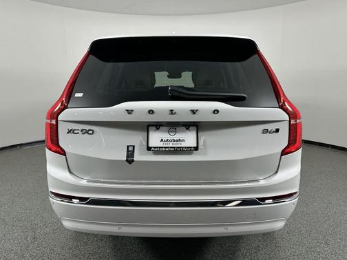 2025 Volvo XC90 B6 Plus 7-Seater