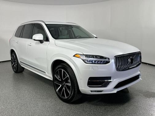 2025 Volvo XC90 B6 Plus 7-Seater