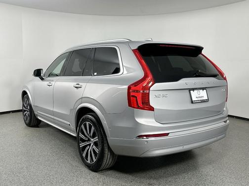 2024 Volvo XC90 B6 Plus Bright Theme 7-Seater