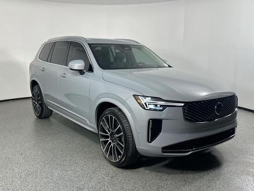 2025 Volvo XC90 B6 Ultra